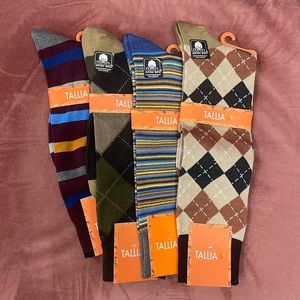 4 pairs of patterned dress socks